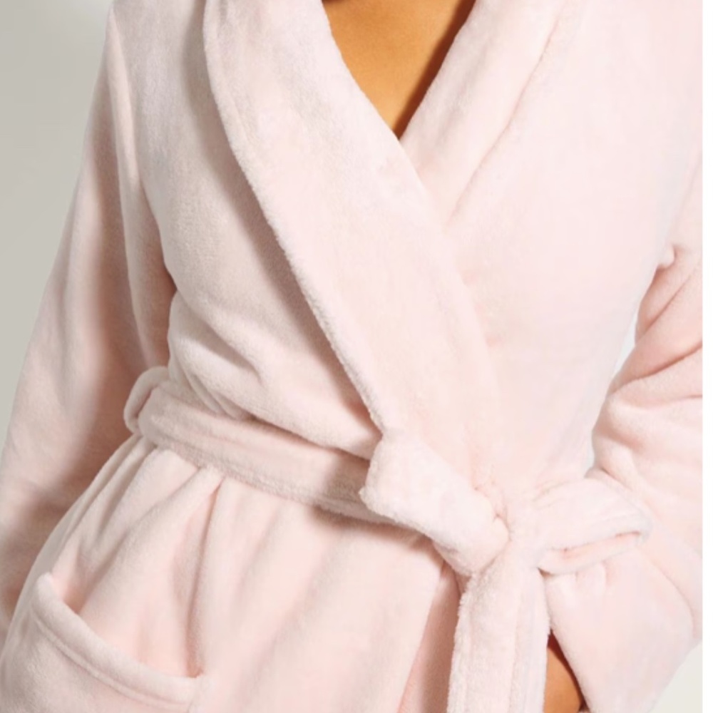 Soma Plush Robe - Picture 4 of 5